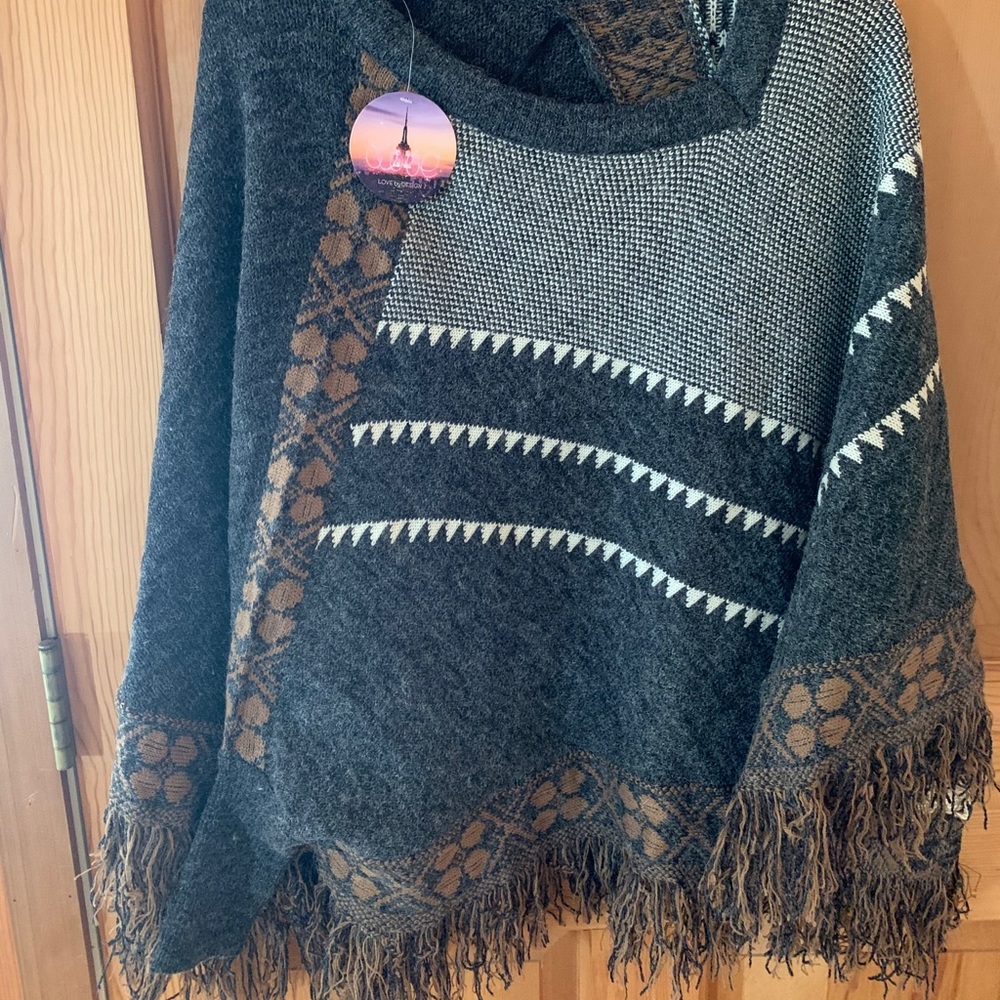 Love by Design brand new poncho